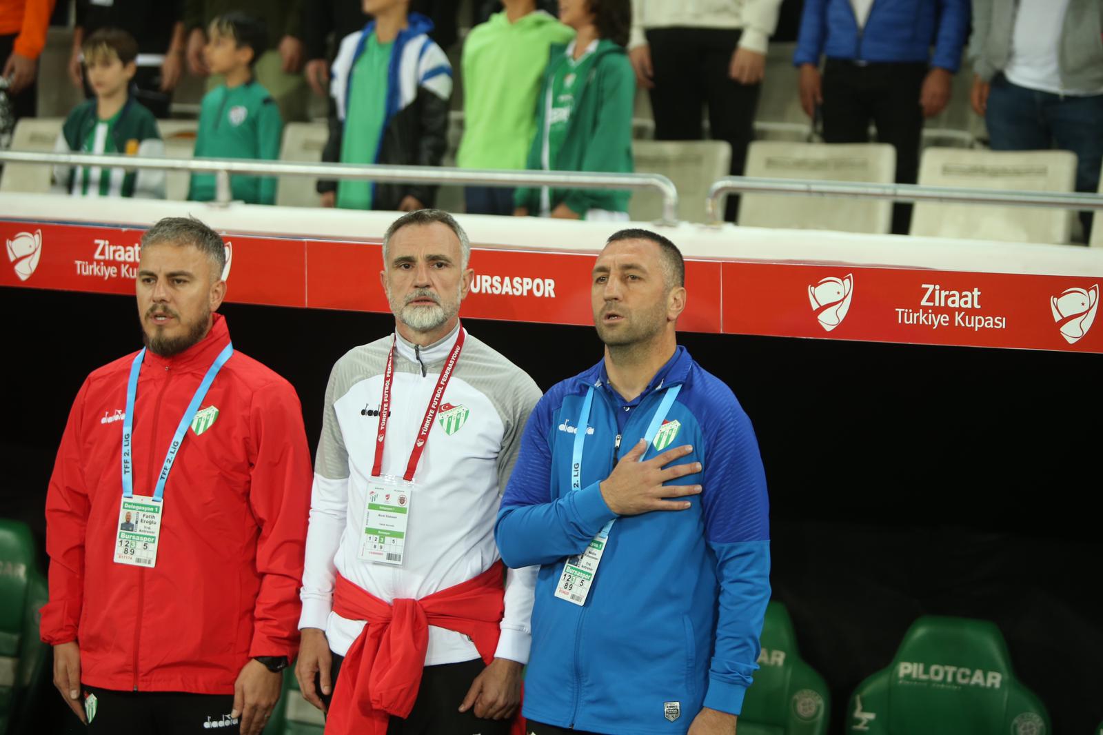 Bursaspor ayrılığı duyurdu! Bursaspor ayrılığı duyurdu!