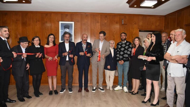 Vatan Partisi Bursa’da yeni il binasına kavuştu Vatan Partisi Bursa İl Başkanlığı hizmet binası Fomara’daki yeni yerinde