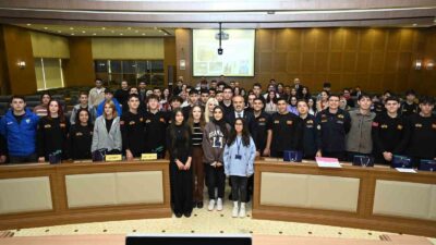 Başkan Aktaş stajyerlerle buluştu