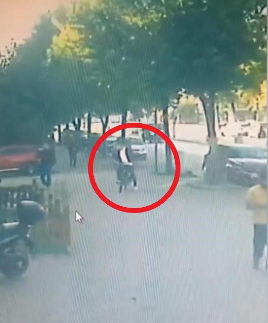 Bursa’da bisikleti çalan hırsızlar kameraya yakalandı