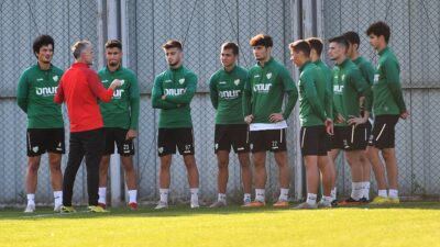 Bursaspor’da yeni hocayla ilk idman!