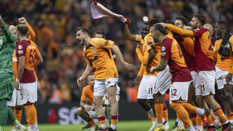 Galatasaray Old Trafford’ta 3 puan peşinde! Devler Ligi maçı saat kaçta hangi kanalda? Sarı kırmızılıların Manchester United ile girişeceği puan mücadelesi Old Trafford