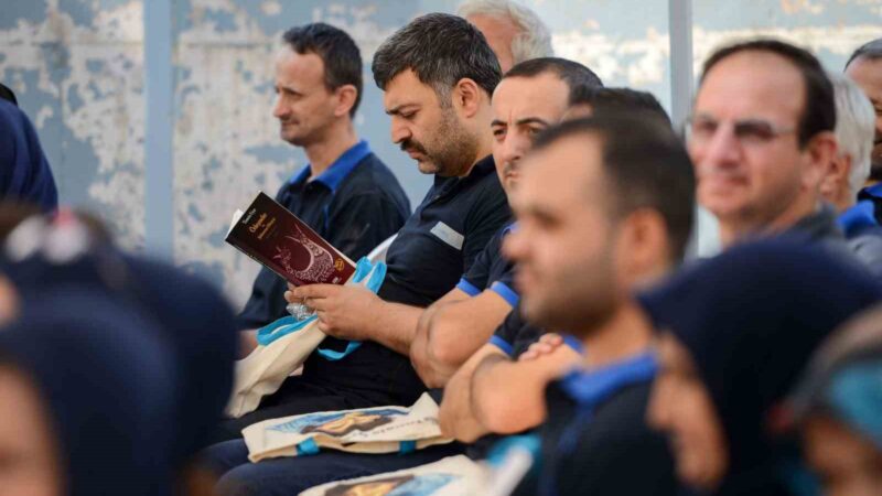 Bursa’da bu fabrikanın işçilerine öykü molası! Nilüfer Belediyesi Kütüphane Müdürlüğü, Yılın Yazarı Tomris Uyar etkinlikleri çerçevesinde