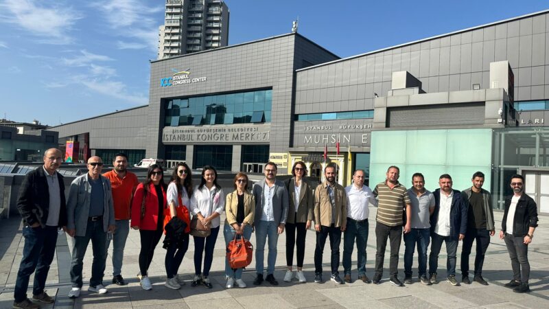 Gürsu Belediyesi birim müdürleri, “Çözüm Üreten Kentler” ana temasıyla gerçekleştirilen