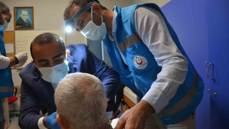 Bursa İl Sağlık Müdürlüğü’nden önemli hizmet Bursa İl Sağlık Müdürlüğü’ne bağlı Nilüfer Ağız ve Diş Sağlığı