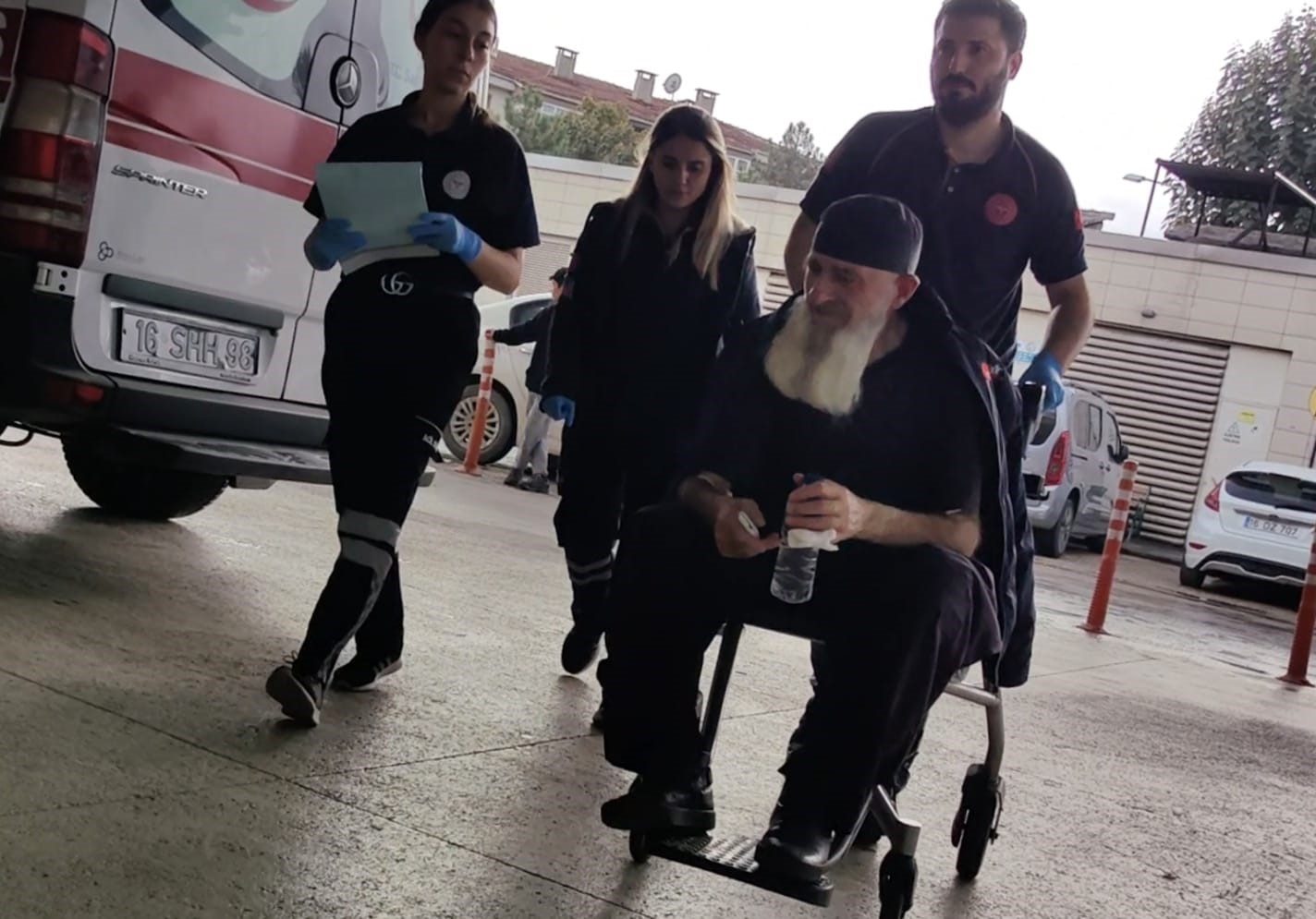 Bursa’da kiracısının parmağını ısırarak kıran ev sahibi gözaltında!