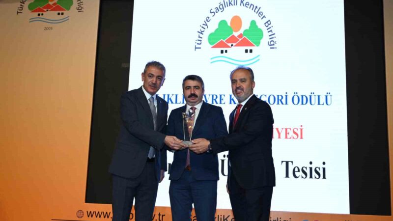 Bursa’nın bu ilçesine en iyi tesis ödülü… Yıldırım Belediyesi, Türkiye Sağlıklı Kentler Birliği’nin düzenlediği 2023 Sağlıklı Şehirler
