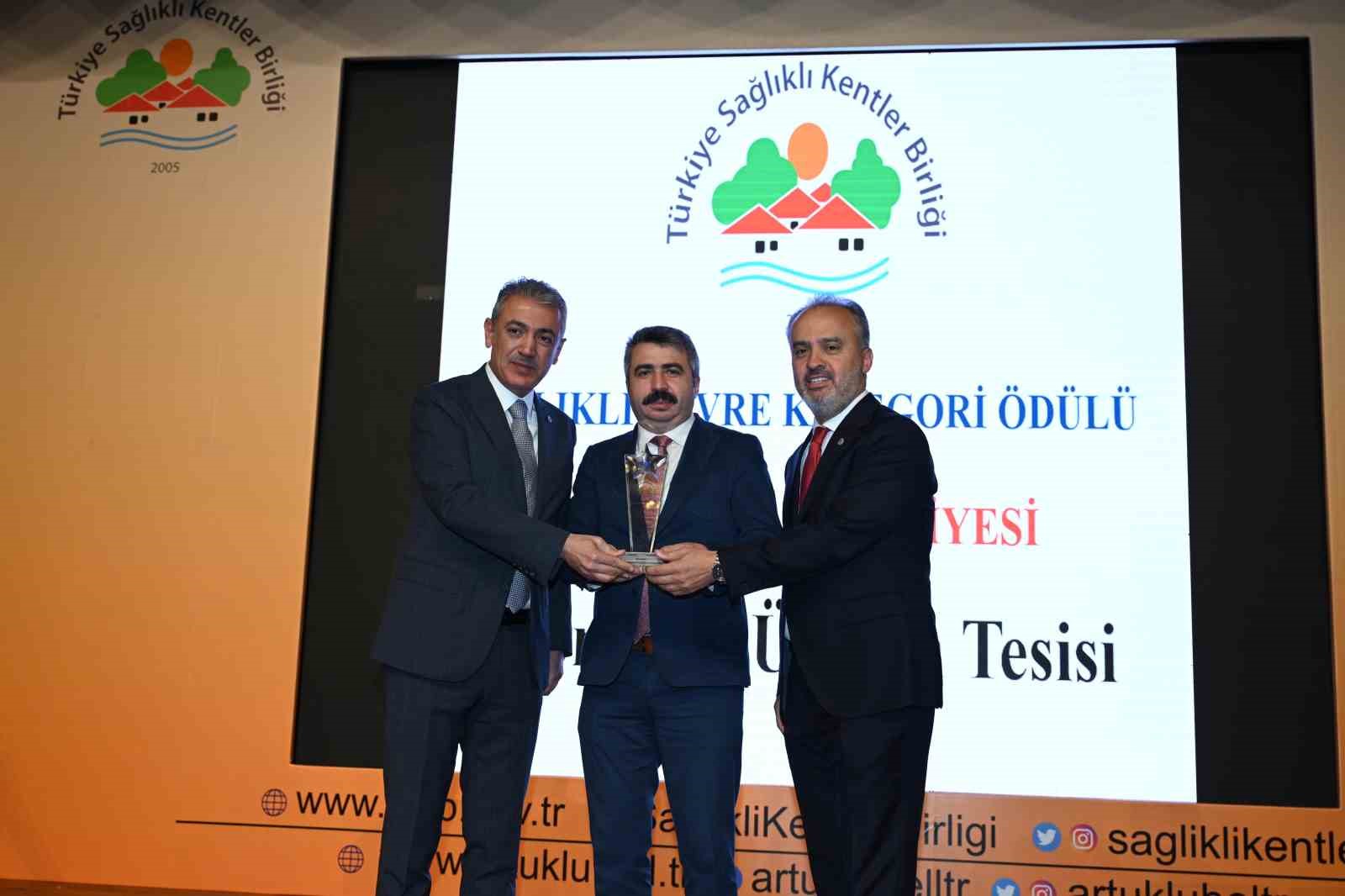 Bursa’nın bu ilçesine en iyi tesis ödülü…