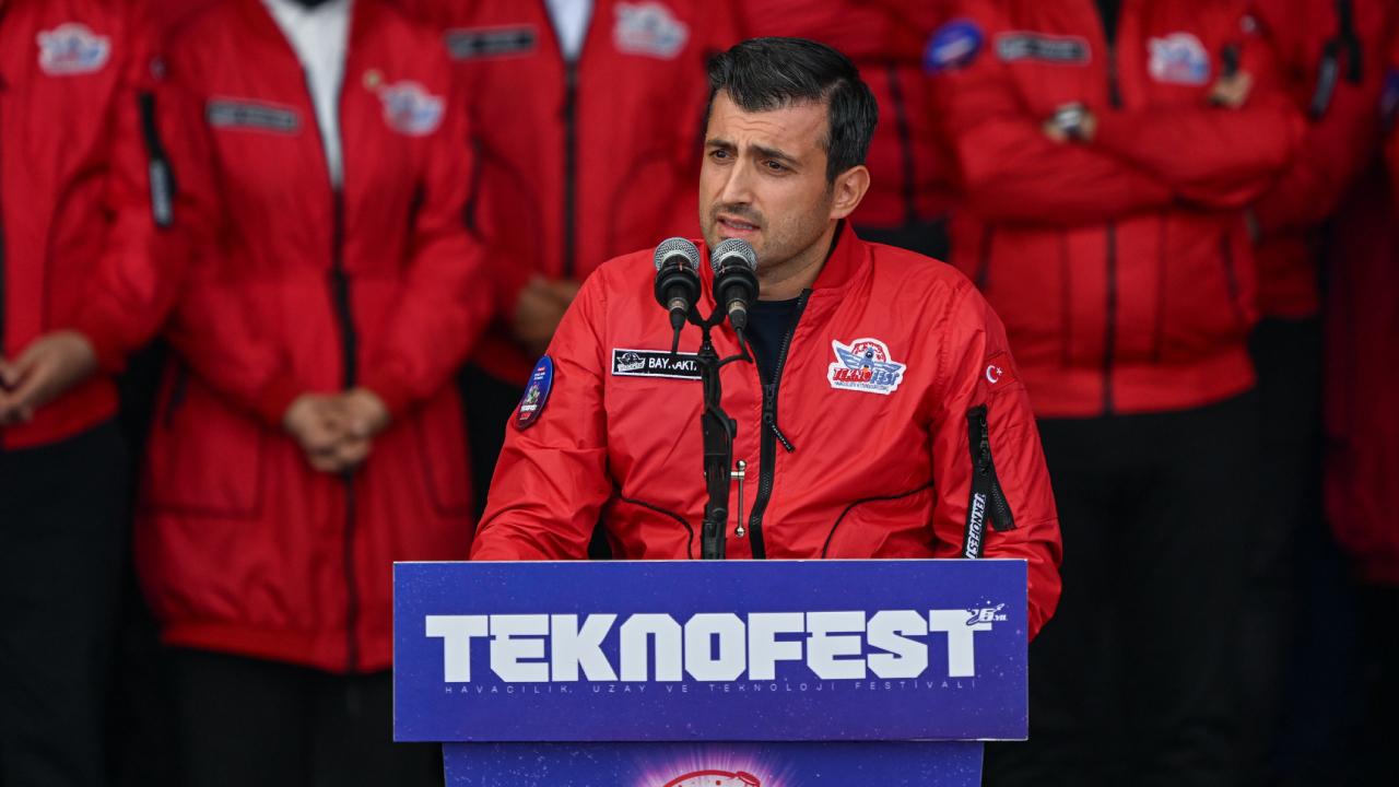 Selçuk Bayraktar: Milli teknoloji hamlesi, TEKNOFEST’le kök salıyor