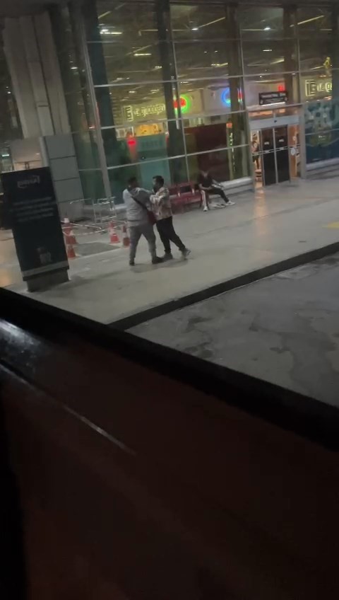 Bursa Şehirler Arası Otobüs Terminali’nde olaylı gece! Bir anda kavgaya tutuştular