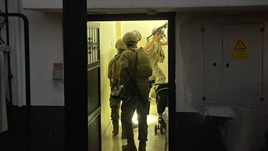 Bakan duyurdu! Dev operasyonda 2 bin 368 gözaltı