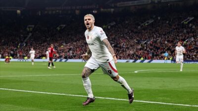 Icardi Galatasaray’da efsaneleşiyor