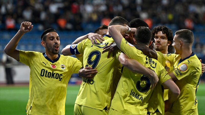 Ligde üst üste 4 deplasman maçından galip ayrılan Fenerbahçe, 14
