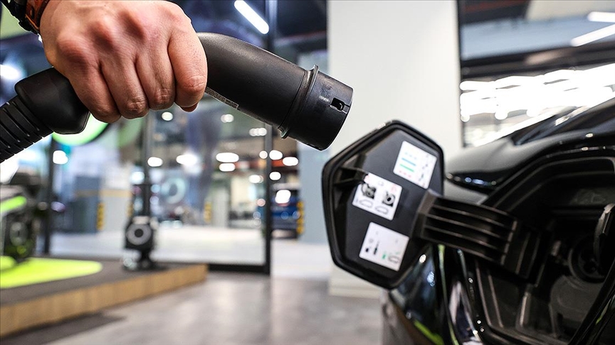 Türkiye bu dönüşüme hazır mı? Bursa Oto Galericileri Sitesi Başkanı Altın’dan çarpıcı rakamlar…