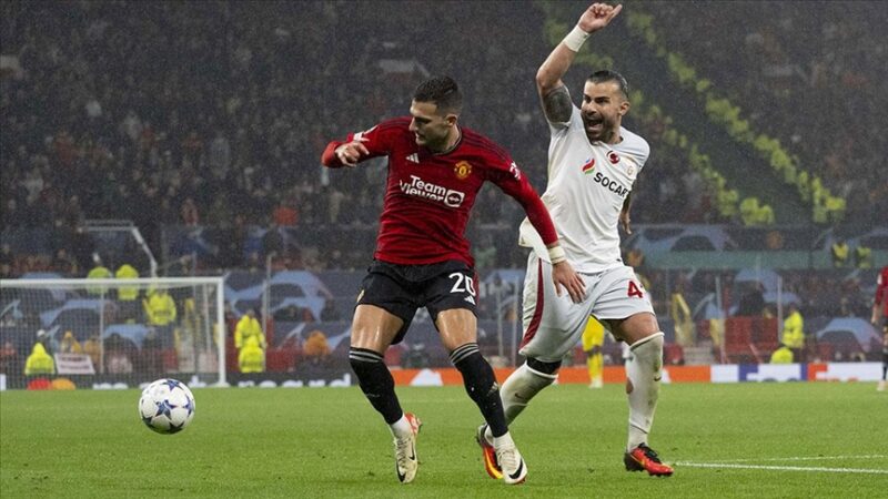 İngiltere Premier Lig ekiplerinden Manchester United'ın UEFA Şampiyonlar Ligi'nin 2.