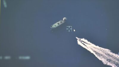 Albatros kamikaze İDA’dan tam isabet