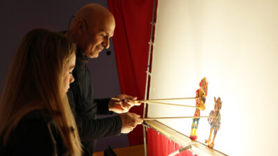 Bursa’ da Karagöz ve Hacivat enerji tasarrufu için çocuklarla buluştu