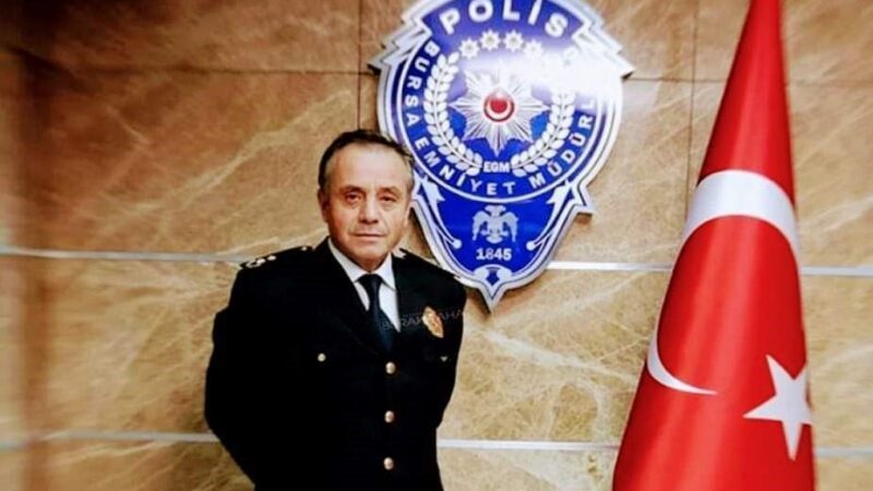 Bursa’nın bu ilçesine atanan Emniyet Müdürü’nden anlamlı rica Yenişehir’e yeni atanan ve göreve başlayan Emniyet Müdürü Erdoğan Baydemir,
