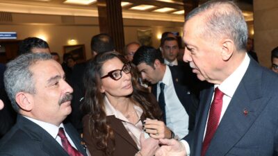 Gazeteciler Yeşil Pasaport talebini Cumhurbaşkanı Erdoğan’a ilettiler
