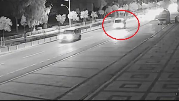 Bursa’da kaza! Ters şeritte ilerleyen motosikletli… Bursa’da kaza! Ters şeritte ilerleyen motosikletli…