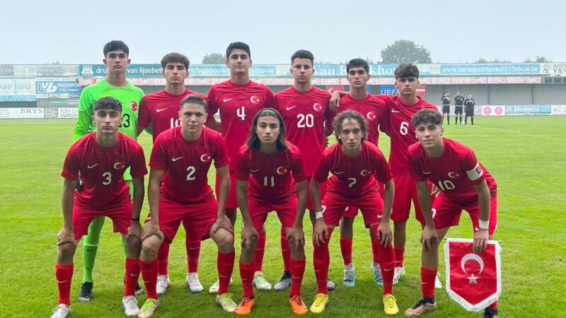 Bursaspor’dan iki futbolcuya Milli davet U16 Milli Takımımızın 18-21 Kasım tarihlerinde Antalya'da Almanya ile oynayacağı