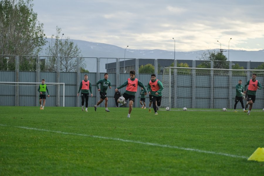 Bursaspor’da 1461 Trabzon hazırlıkları başladı Bursaspor’da 1461 Trabzon hazırlıkları başladı