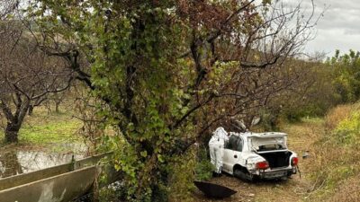 Bursa’da su kanalına çarpan otomobilin sürücüsü öldü