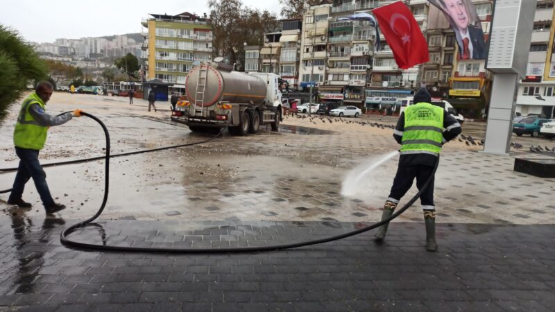 Büyükşehir’den fırtına mesaisi Bursa’da etkili olan lodos ve fırtına sonrası teyakkuza geçen Bursa