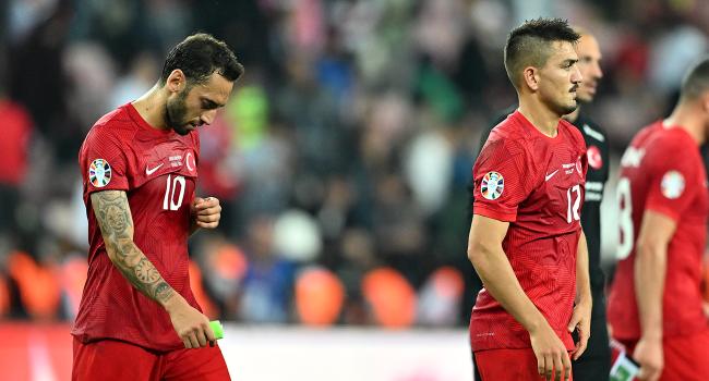 Milli Takım’da iki isim kadrodan çıkarıldı Milli Takım’da iki isim kadrodan çıkarıldı