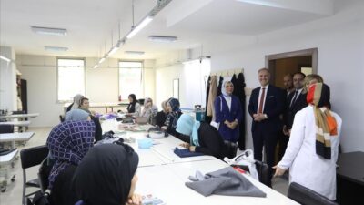 Başkan Taban’dan İNESMEK kursiyerlerine ziyaret