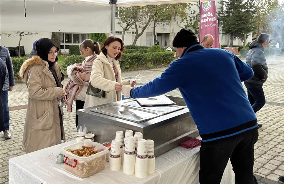 İnegöl Belediyesi’nden öğrencilerin içini ısıtan jest