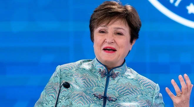 “Faiz oranlarının uzun süre yüksek kalmasına hazırlıklı olmalıyız”