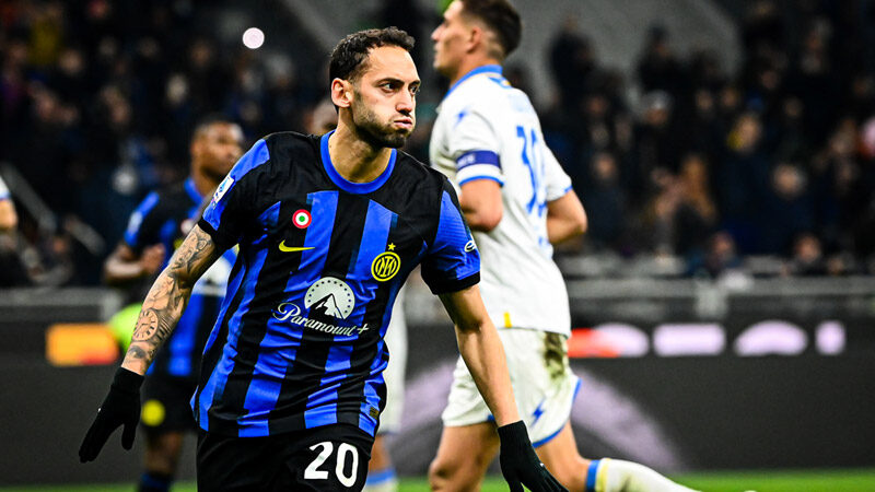 Hakan Çalhanoğlu’ndan rekor Inter forması giyen Hakan Çalhanoğlu, Serie A'da bir rekora imza