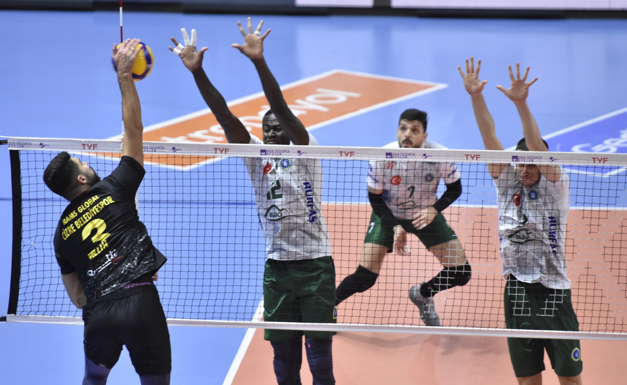 Büyükşehir’den geçit yok! Büyükşehir’den geçit yok!