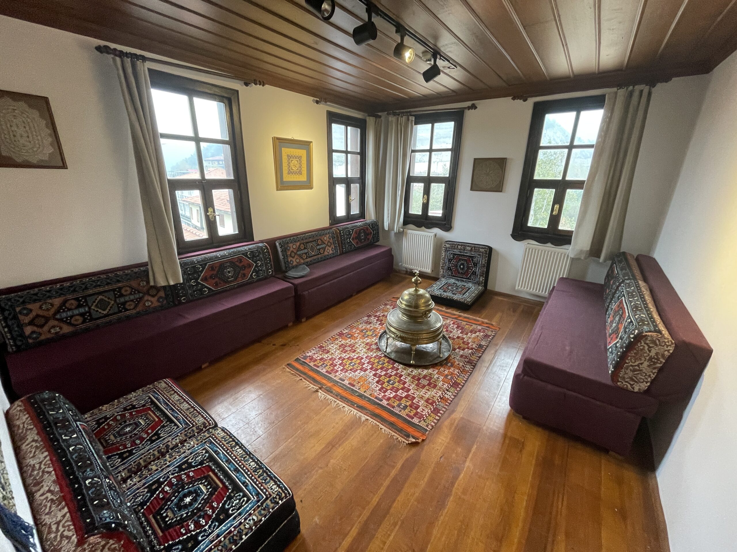 Bursa'da Somut Olmayan Kültürel Miras Müzesi açıldı 4 AA 20231123 33003256 33003248 BURSADA SOMUT OLMAYAN KULTUREL MIRAS MUZESI ACILDI scaled