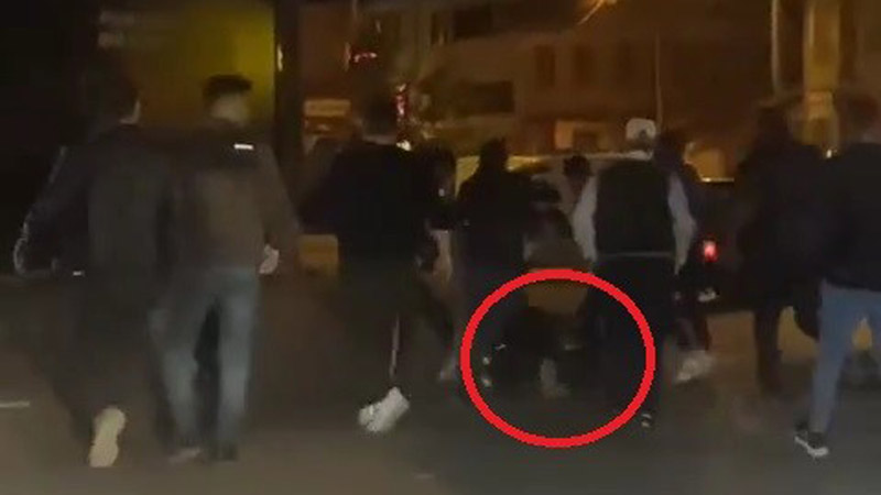 Bursa’da sokak ortasında birbirlerine girdiler