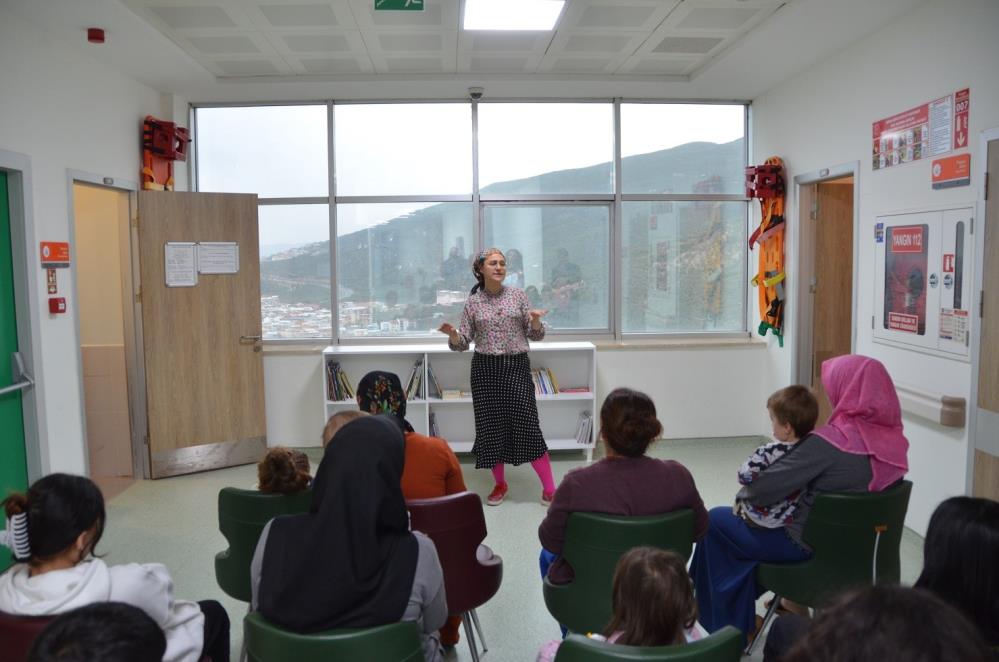 Bursa’daki bu hastanede masallar eşliğinde tedavi