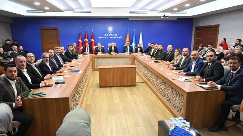 AK Parti Bursa’da adaylık süreci başladı! İşte aday adaylarının yol haritası… AK Partide Belediye başkanlığı ve meclis üyelikleri için adaylık süreci