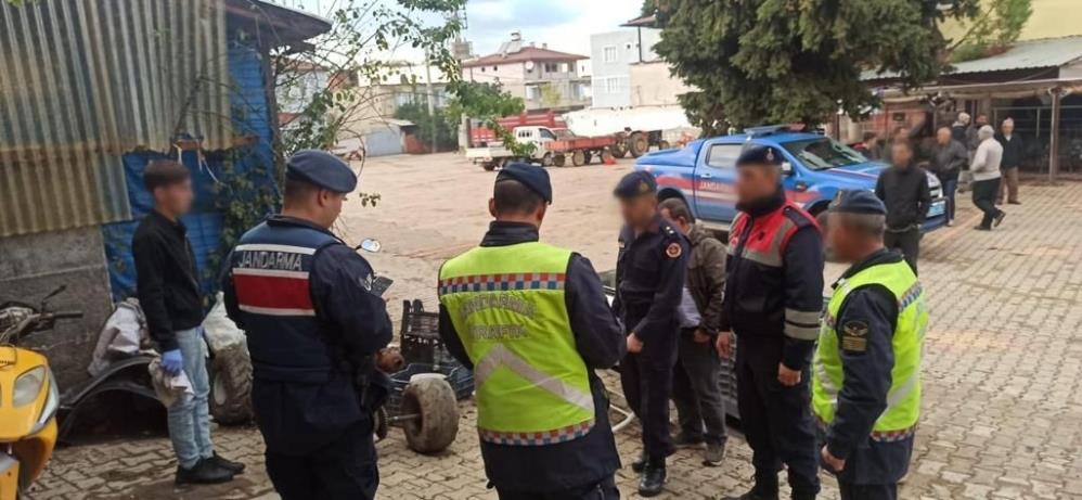 Bursa’da jandarmadan tescilsiz ve çalıntı motosiklet uygulaması