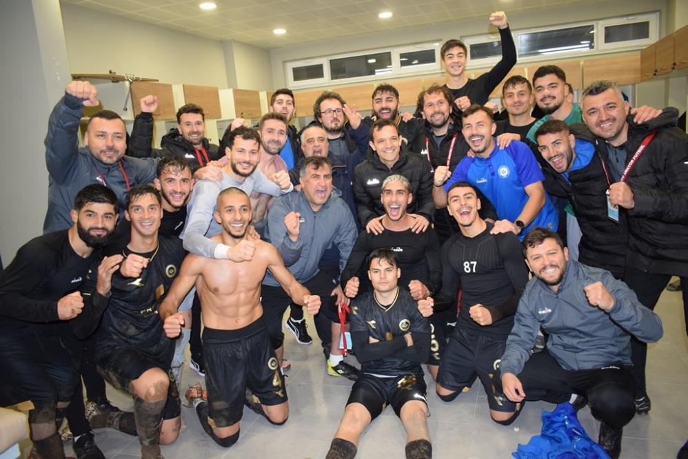 Bursaspor’un efsanesi tarih yazıyor!