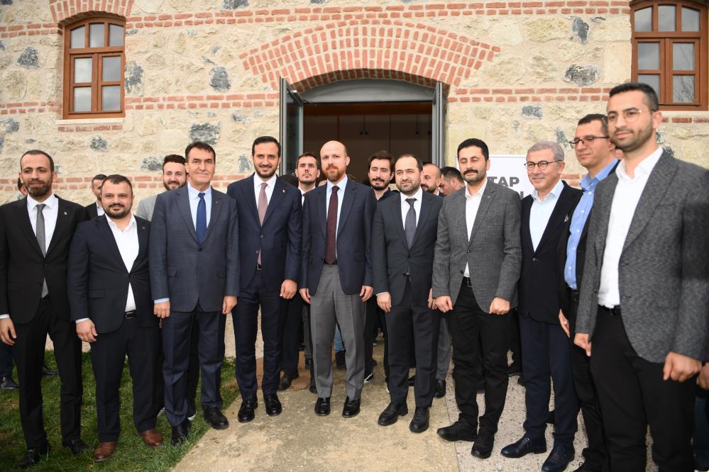 Başkan Dündar, TÜGVA’nın etkinliğinde öğrencilerle buluştu Başkan Dündar, TÜGVA’nın etkinliğinde öğrencilerle buluştu