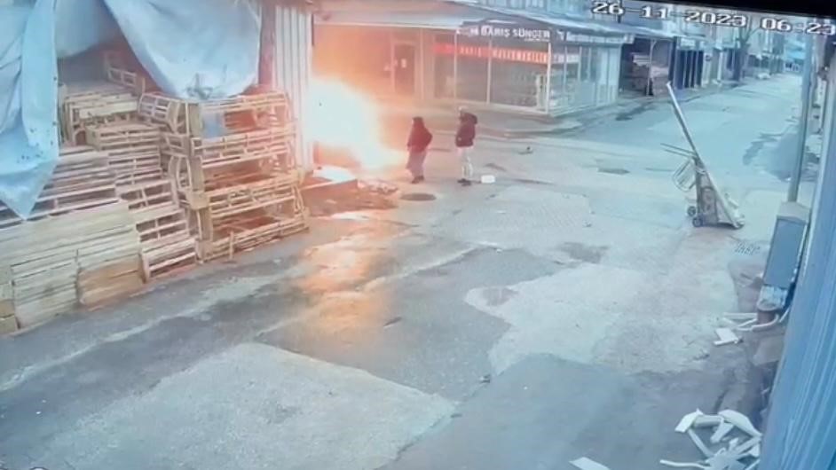 Yer: Bursa… Çaldıkları koltuğu ateşe verip…