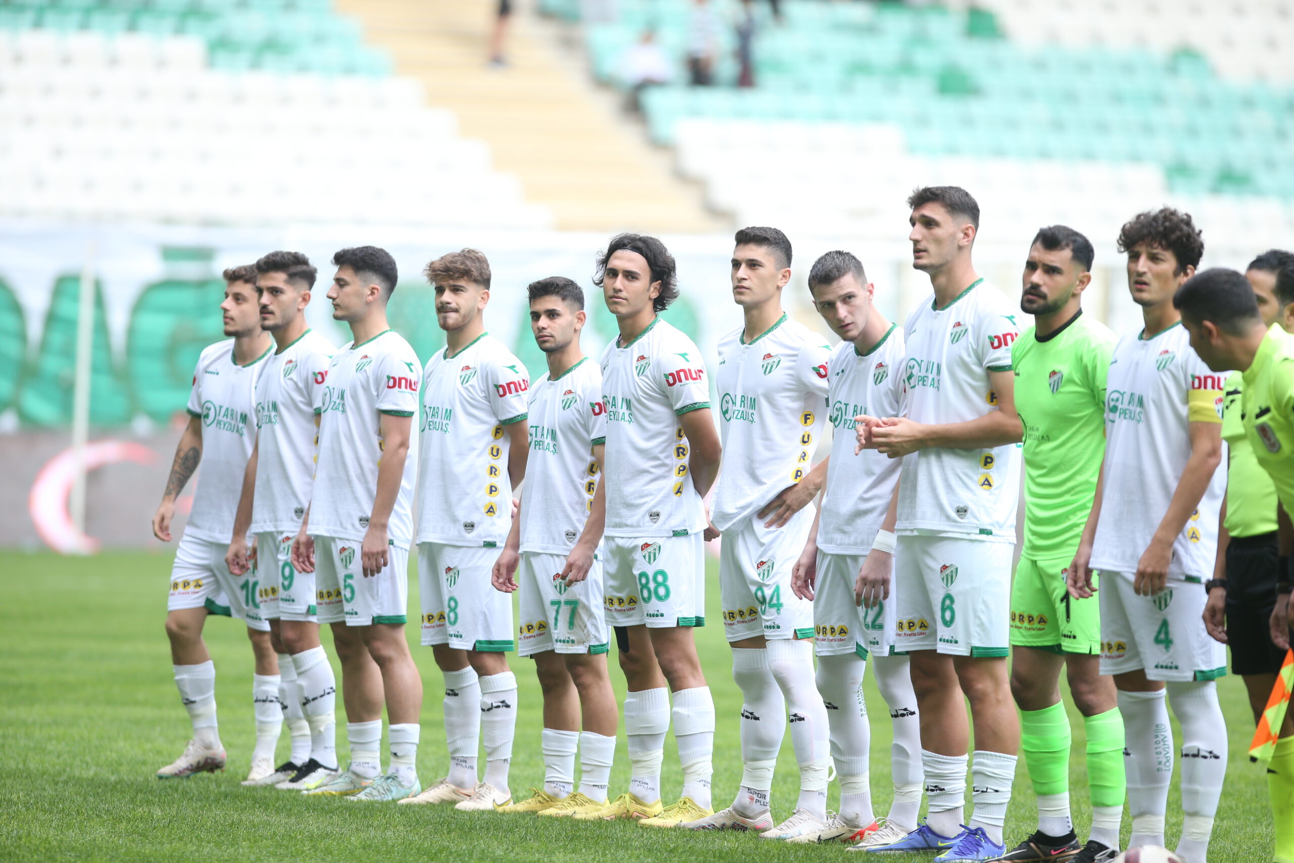 Bursaspor Trakya’da telafi arıyor! Kritik maç saat kaçta yayın var mı? Bursaspor Trakya’da telafi arıyor! Kritik maç saat kaçta yayın var mı?