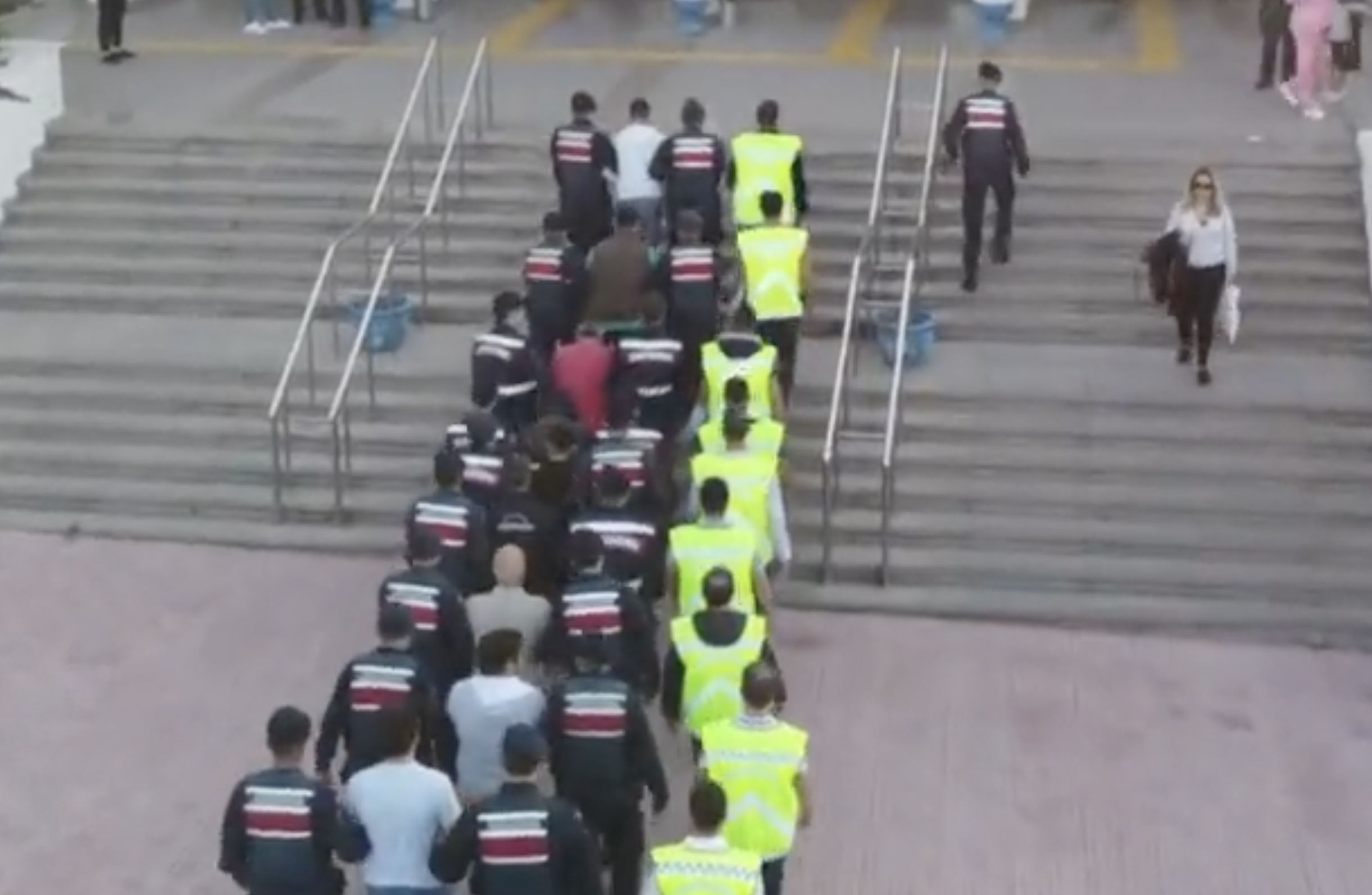 Bir organize suç örgütü daha çökertildi