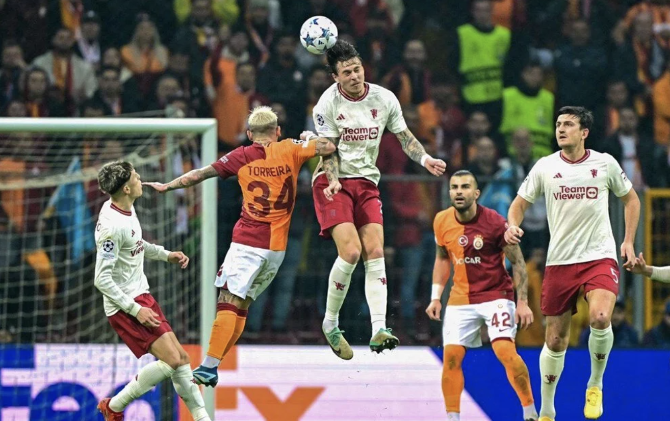 Galatasaray’dan Manchester United karşısında müthiş geri dönüş!