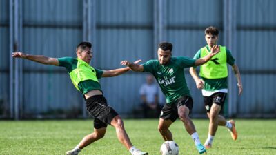 Bursaspor’un hocası Sözkesen takımdan ne istedi?