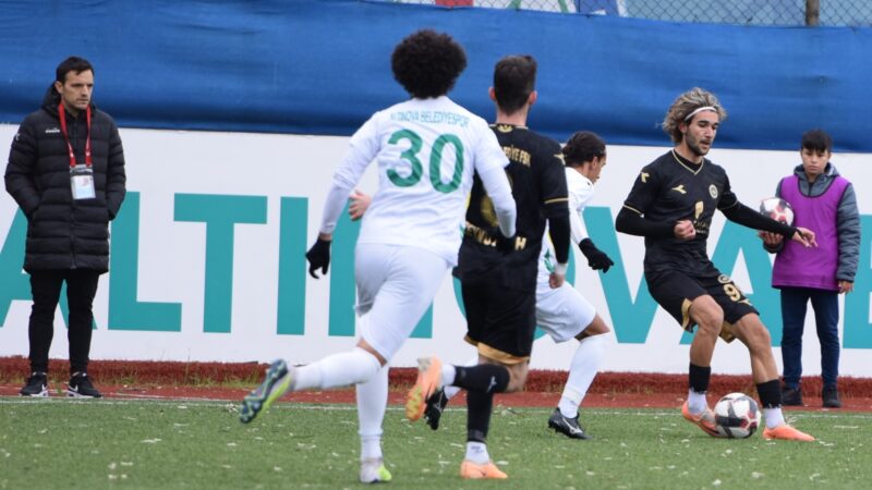 Bursaspor’un efsane ismi Türk futbolunda rekora gidiyor! Pablo Martin Batalla’nın çalıştırdığı Bursa ekibi 7’de 7 yaparak liderliğini