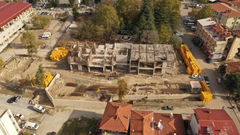 Olay Gazetesi Yazarı İhsan Aydın, Bursa'nın Orhaneli ilçesinde yapımı devam