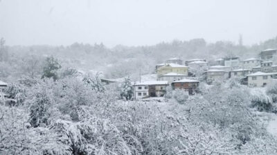 Bursa’nın bir ilçesi daha bembeyaz!