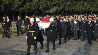 81 ilden gelen öğretmenler Ata’nın huzurunda